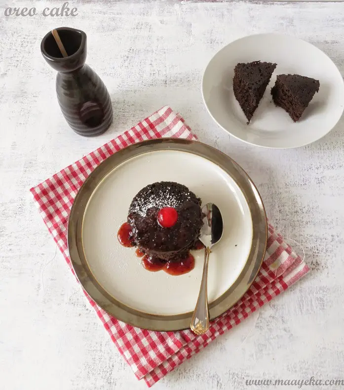 7 minute Eggless Chocolate Cake (Microwave) - Ruchiskitchen