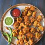 moong daal bhajiya