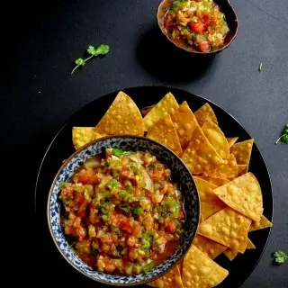 Roasted tomato bell pepper salsa