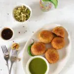 moong ki kachori