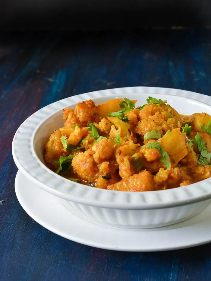 Aloo Gobhi Masala Recipe How To Make Aloo Gobhi Rasa Maayeka