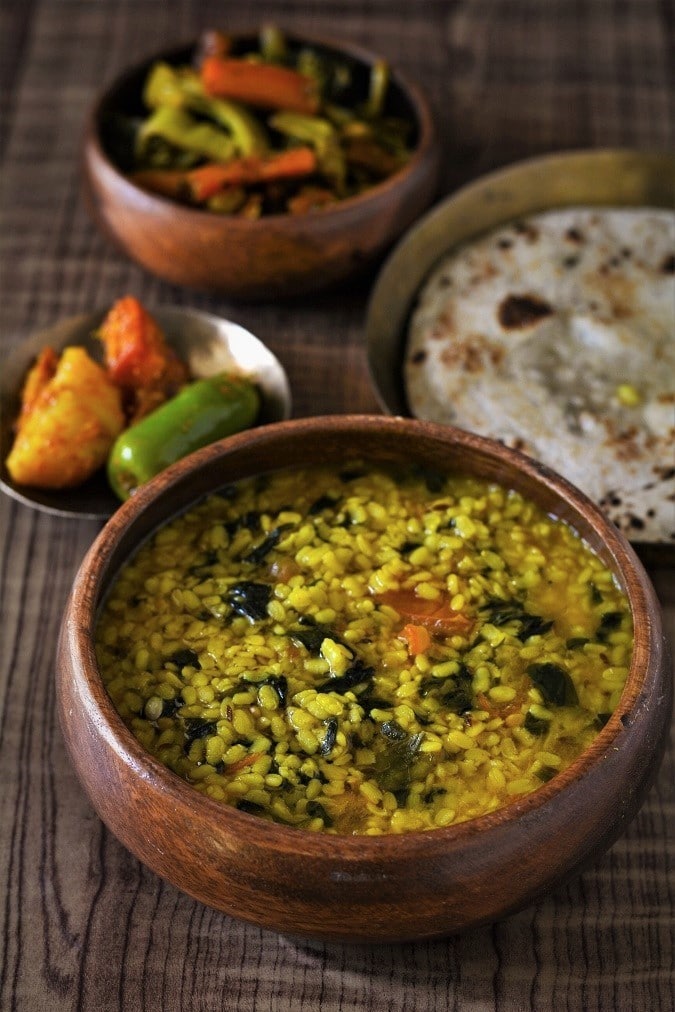 Urad Daal With Fresh Methi How To Make Urad Ki Daal Maayeka