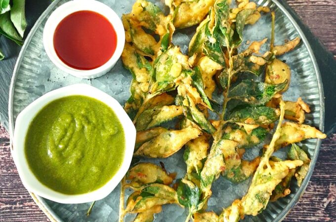 curry-leaves-pakoda