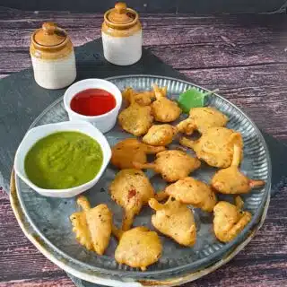 ajwain-leaves-pakode- fritters