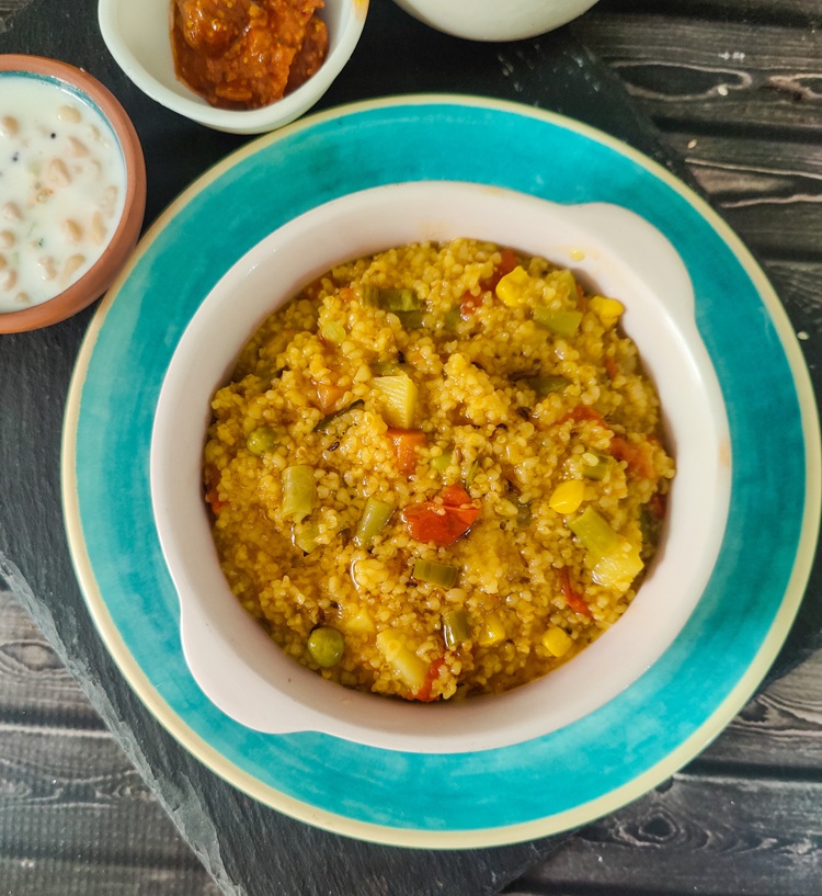 namkeen-vegetable-daliya
