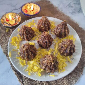 dry-fruit-modak